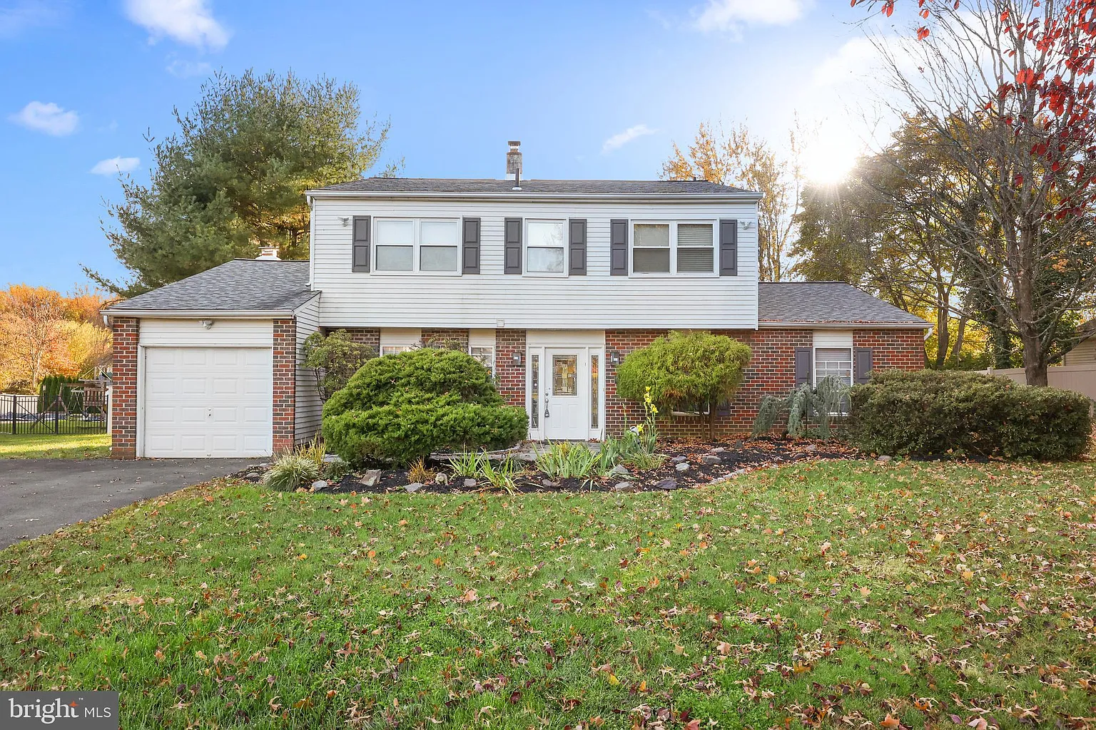 88 Cypress Ave photo 1