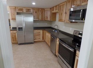 2934 NE Hall Ave, Roseburg, OR 97470