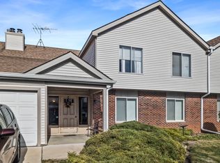 7020 Andover Ct APT 102, Woodridge, IL 60517