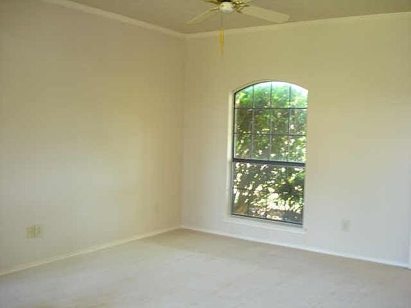 5th image of 4105 Hampshire St