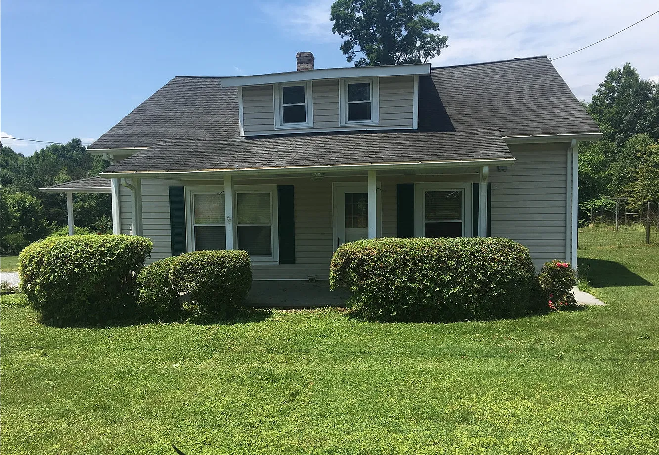 Leesville — Photo 1