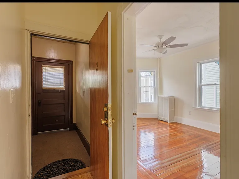 48 Burt St #2 — Photo 4