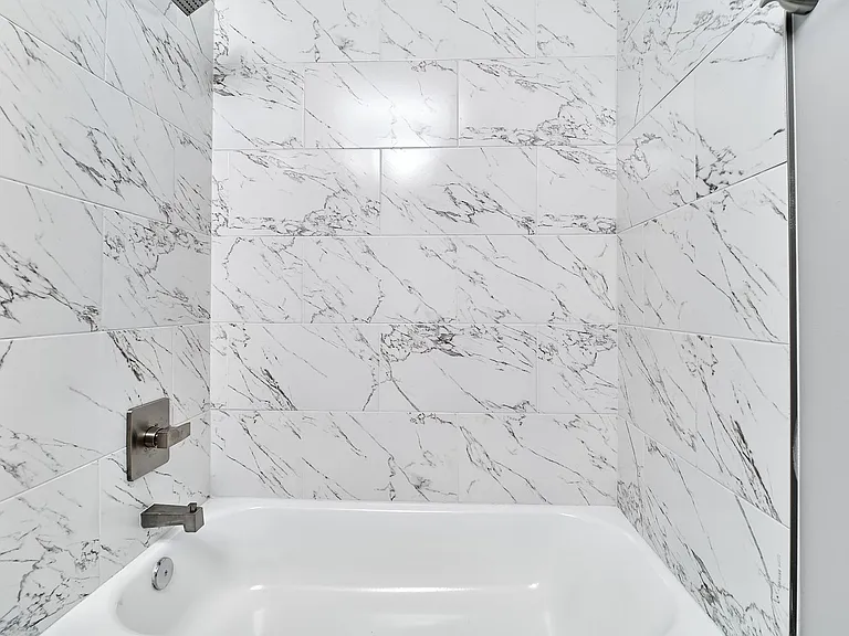 415 N Dequincy St — Photo 24