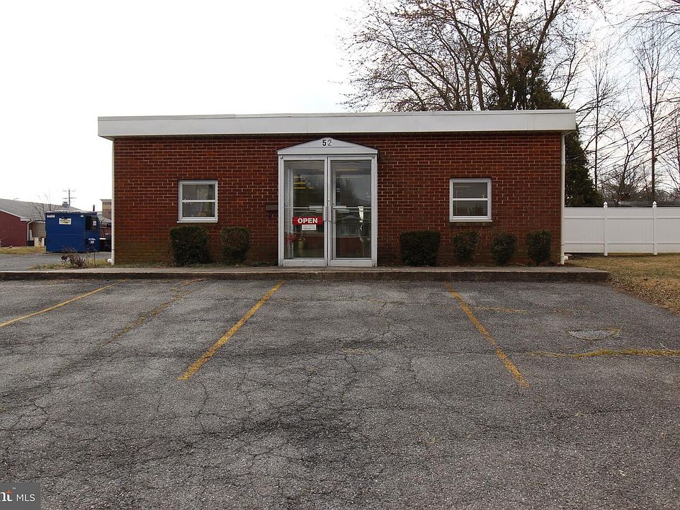 1st image of 52 Kensington Ln