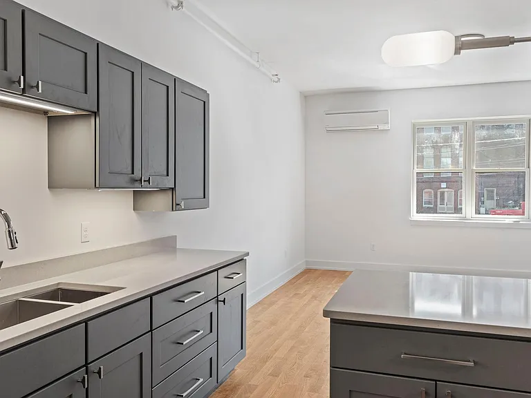 31 Centre St #201 — Photo 1