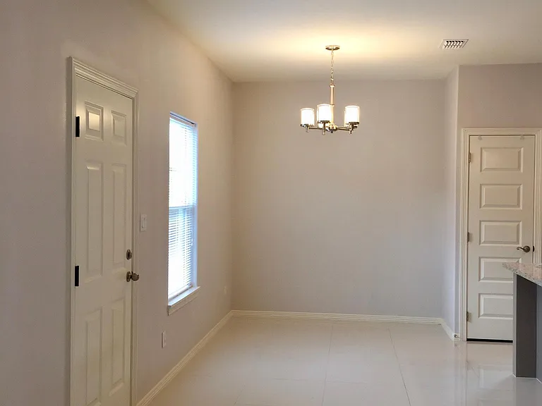 2905 Javalina Ave #4 — Photo 2