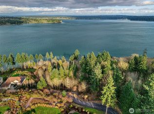 2401 NE Solar View Court, Keyport, WA 98345