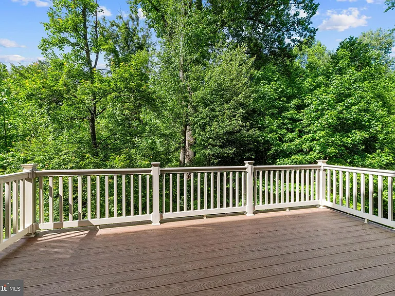 2720 Fredericksburg Rd — Photo 37