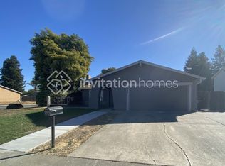 960 Pembroke Way, Dixon, CA 95620