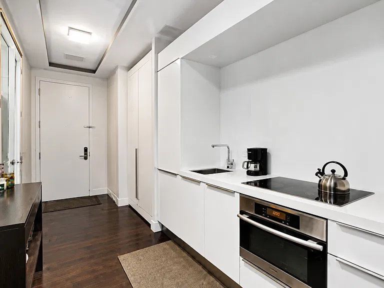 111 Fulton St #305 — Photo 12