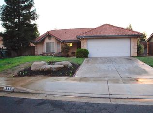 348 Magnolia Ave, Clovis, CA 93611