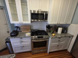 1572 Massachusetts Ave APT 35, Cambridge, MA 02138