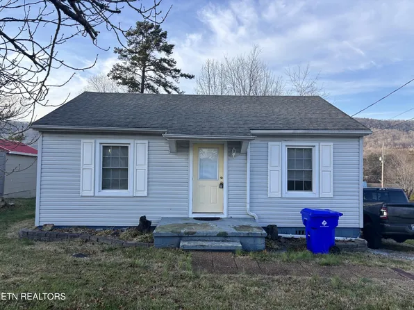 206 Long Dr, Harriman, TN 37748