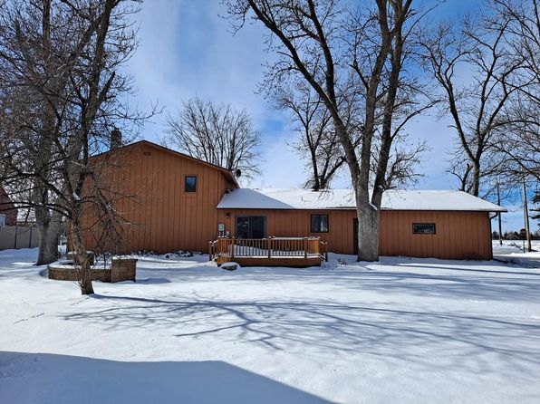 250 School Ave, Brooten, MN 56316