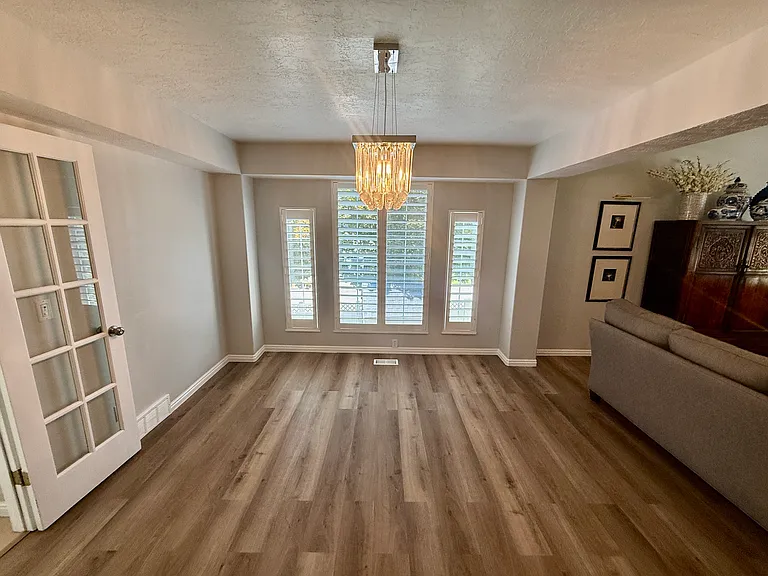 1458 E Snow Iris Cir — Photo 6