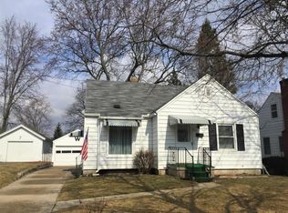 879 Arlington St NE, Grand Rapids, MI 49505