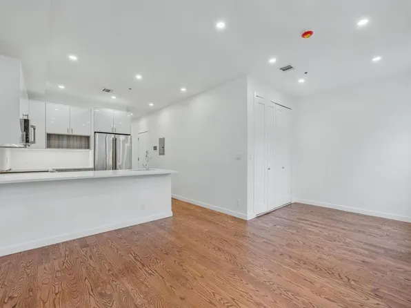 109 President Street image 6 of 17