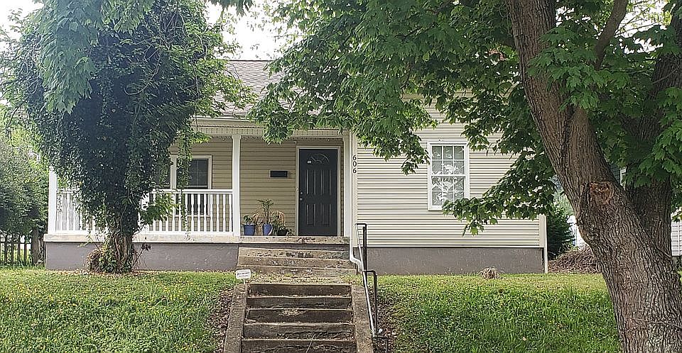 1st image of 606 E Myrtle Ave