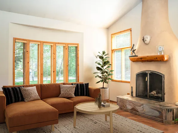 233 Teal Dr, Hailey, ID 83333