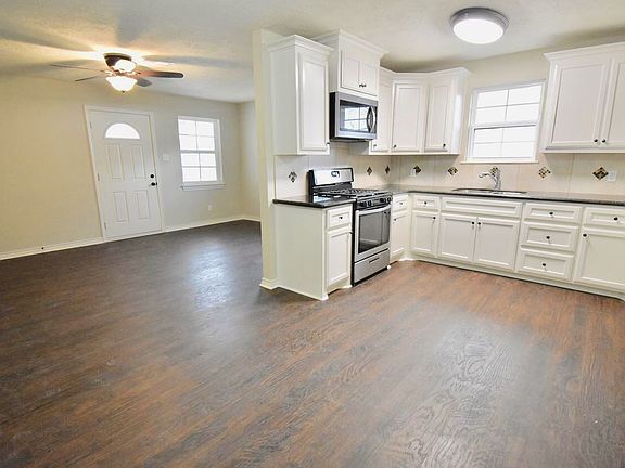4th image of 2200 Avenue B