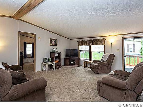 5th image of 558 Brookwood Dr
