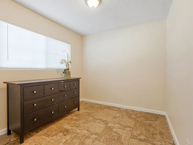 33140 Olive St — Photo 15