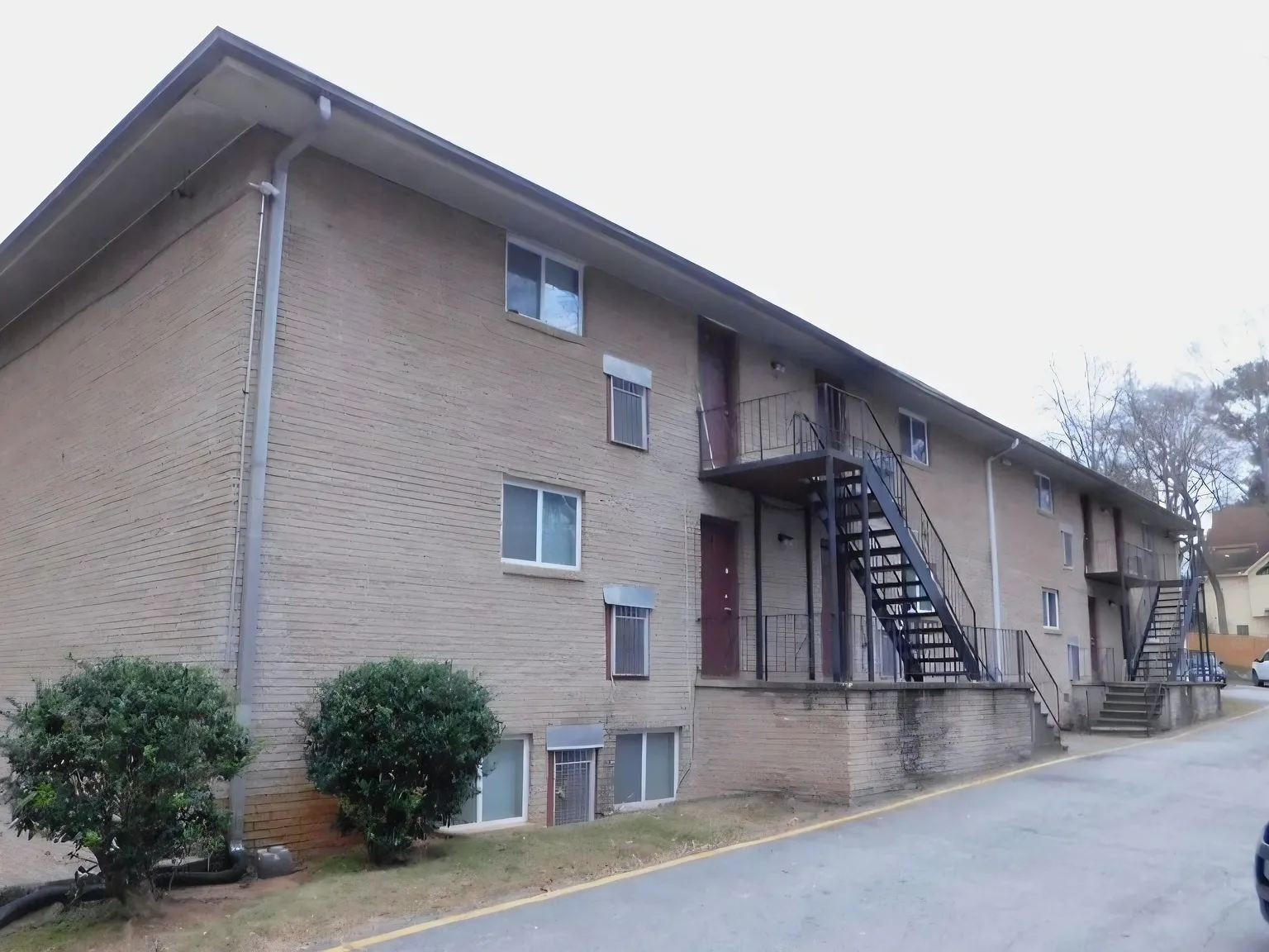2 bed, 760 sqft, $975 — Photo 3