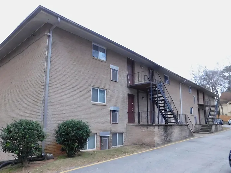 3300 College St #21 — Photo 3