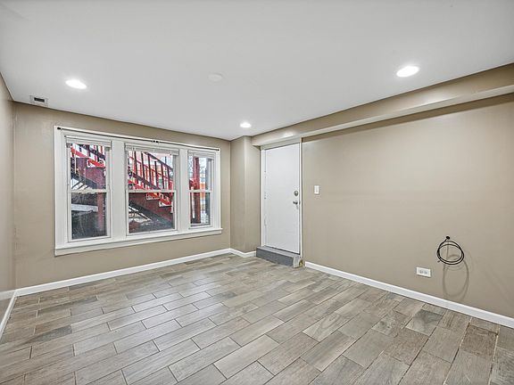 5th image of 2754 S Saint Louis Ave #1