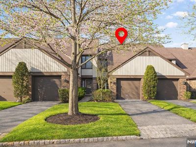 24 Meadow View Ct, Leonia, NJ, 07605