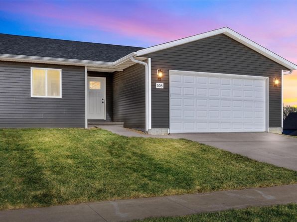 108 W Washington St, Norway, IA 52318