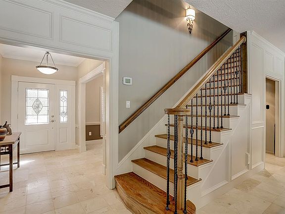 3rd image of 2715 Rustic Woods Dr