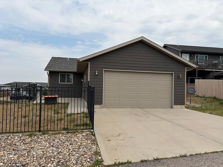 1247 Juneau Dr — Photo 19