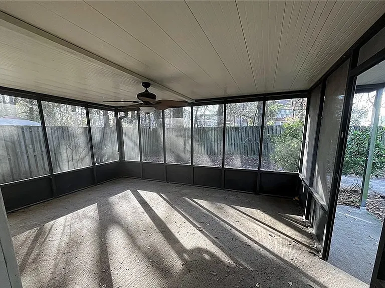 224 Park View Ct — Photo 20