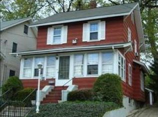 163 Carmita Ave, Rutherford, NJ 07070