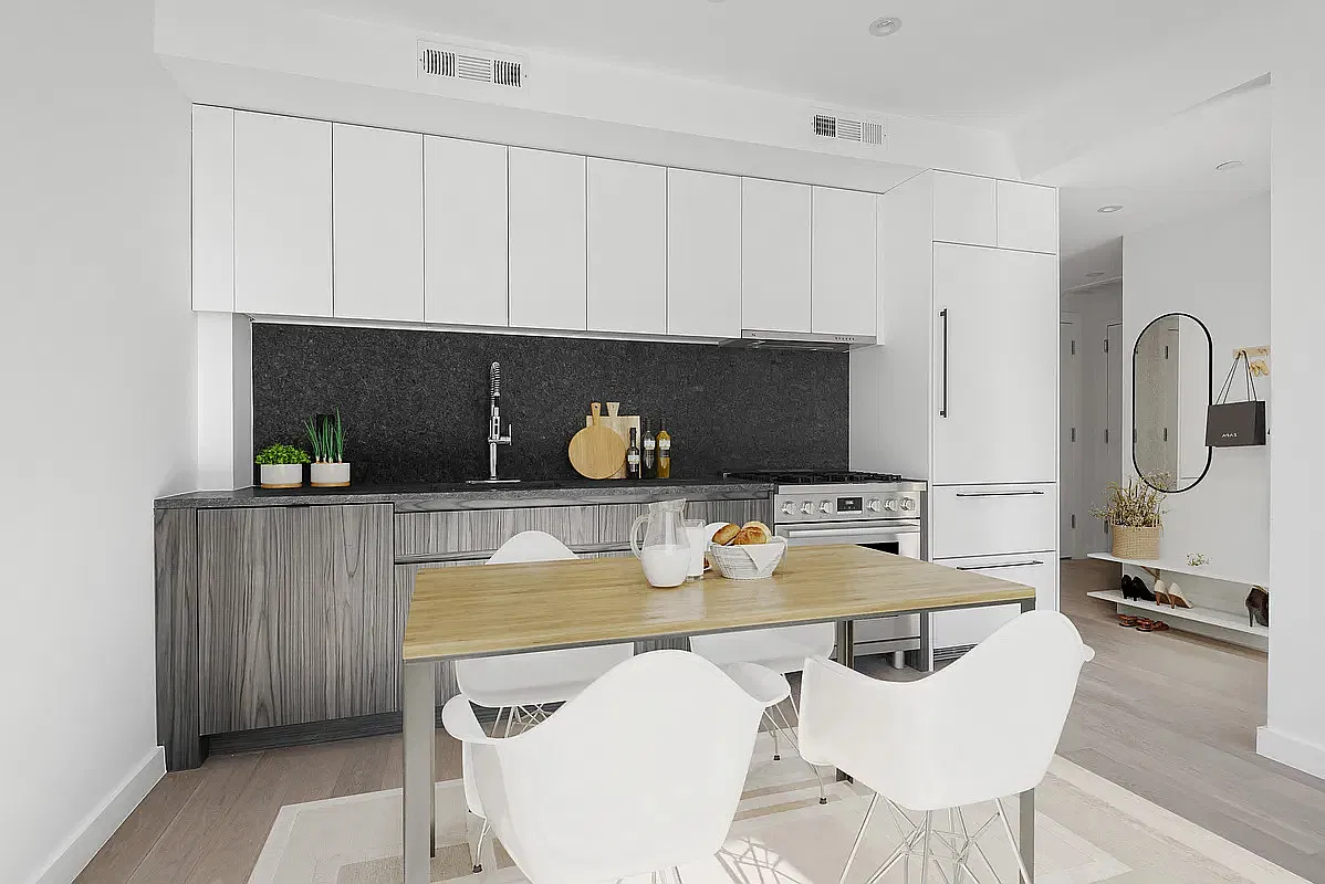 435 Tompkins Avenue — Photo 3