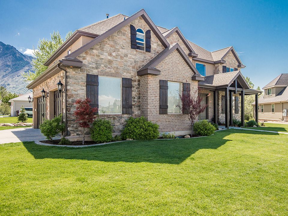 1st image of 420 Glacier Lily Dr
