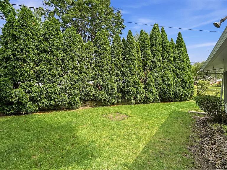 3920 Pobst Dr — Photo 27