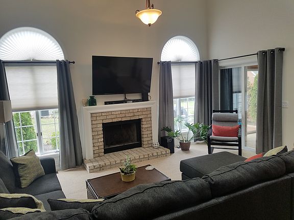 3rd image of 31825 Bayview Dr