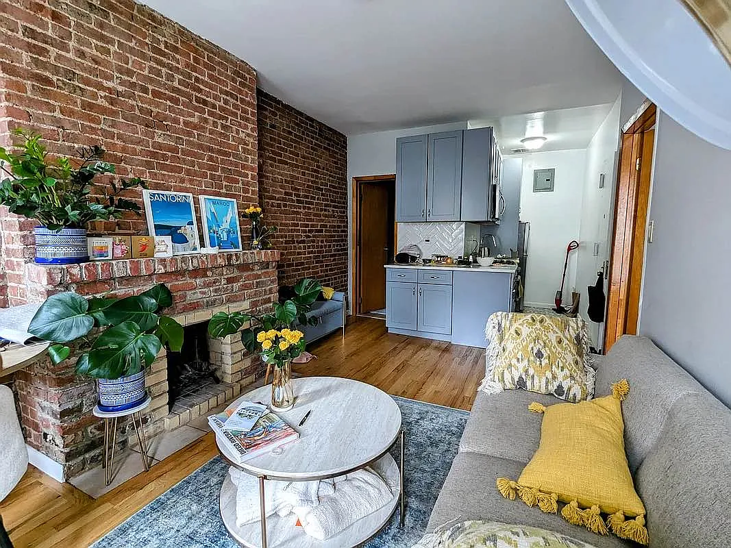 122 West 81st Street — Photo 2