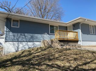 204 N Randolph St #B, Weeping Water, NE 68463