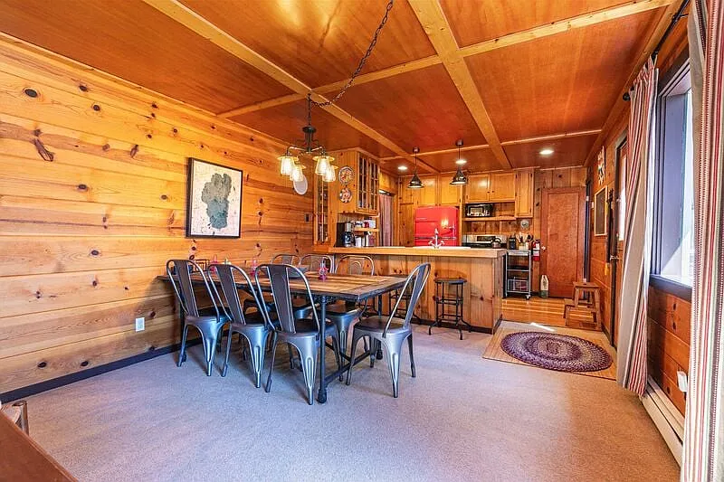 3 bed, 1428 sqft, $3,600 — Photo 4