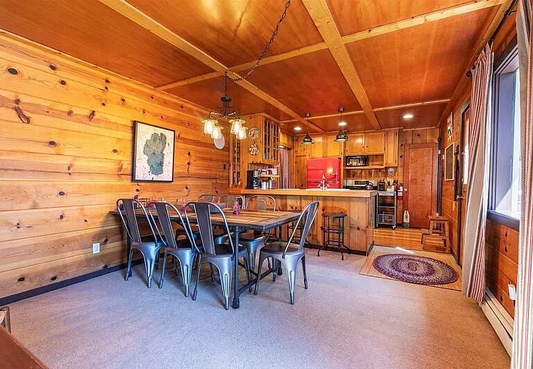 4295 Jeffrey Way — Photo 4