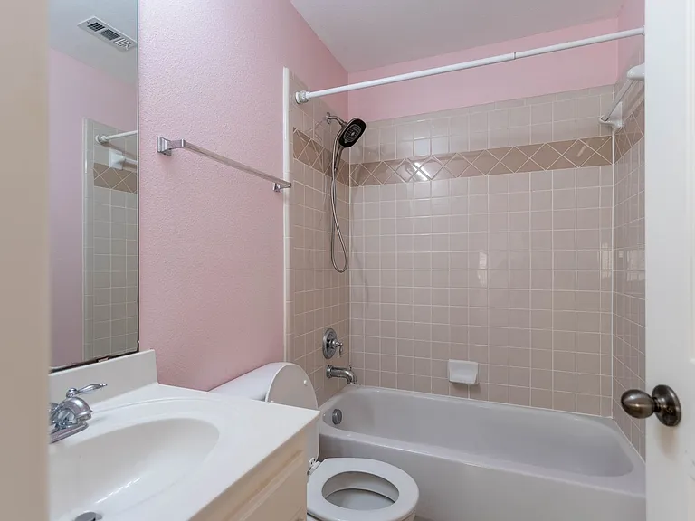 413 Brookmere Ln — Photo 21