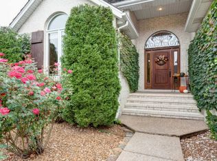 6202 S Meadowview Dr, Ozark, MO 65721