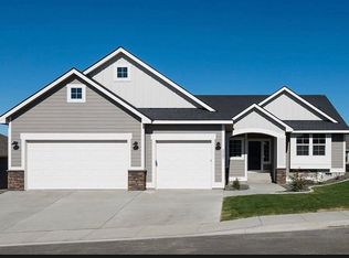 3207 S Van Buren St, Kennewick, WA 99338