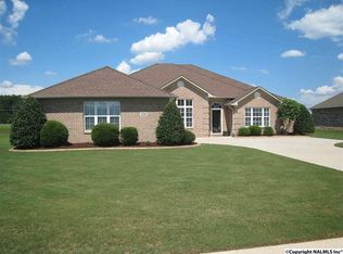 134 Shadow Pointe Cir, Huntsville, AL 35806