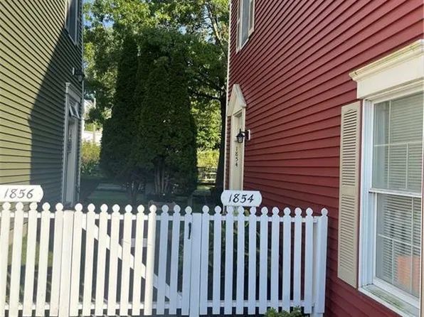1854 Commerce St, Yorktown Heights, NY 10598
