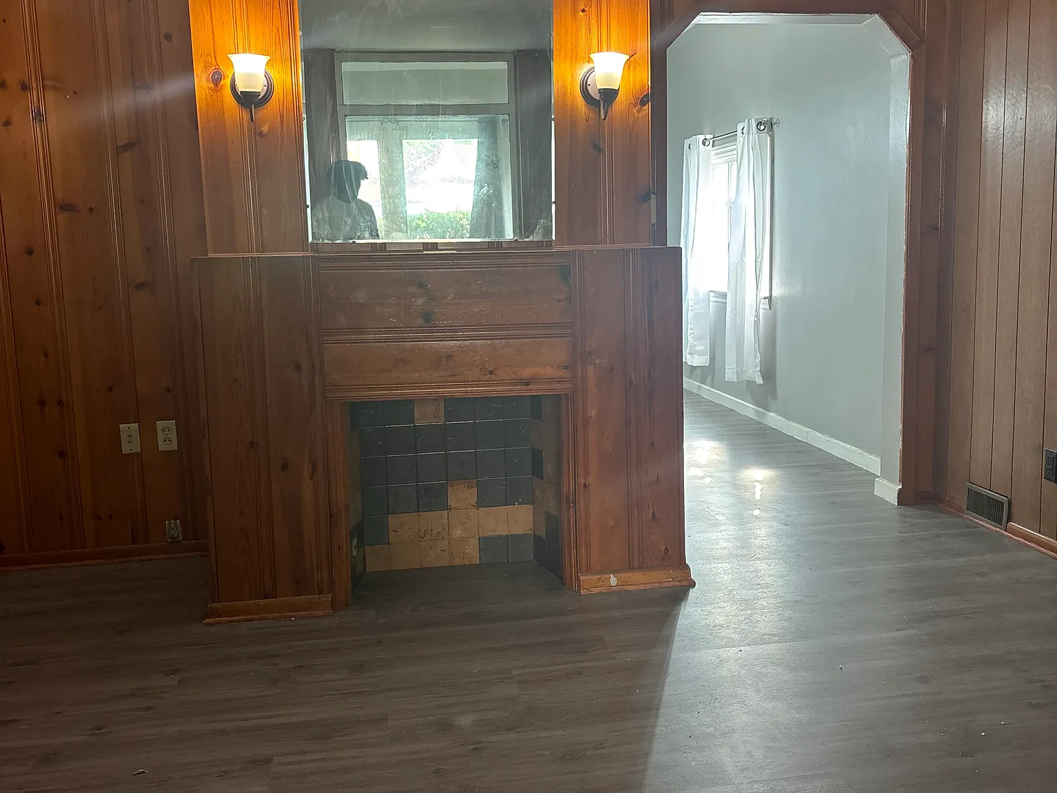 4 bed, 1600 sqft, $1,800 — Photo 2