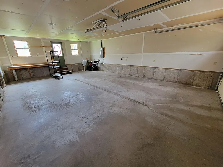 1601 Baxter Ave — Photo 25